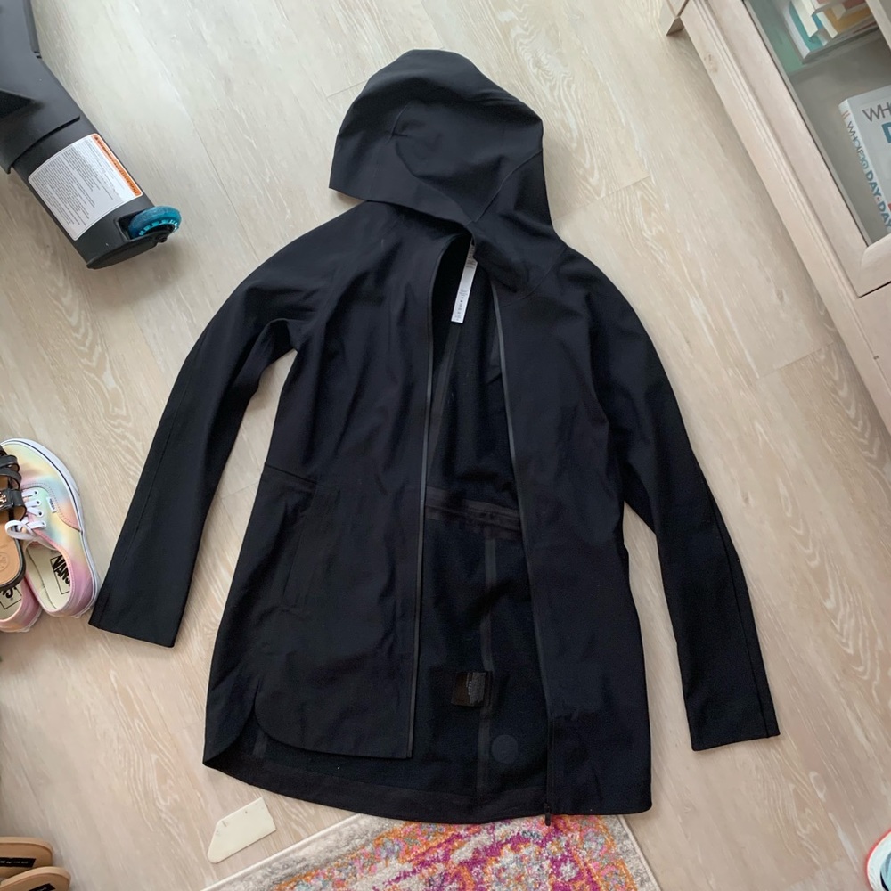 Lululemon Glyde Along Softshell